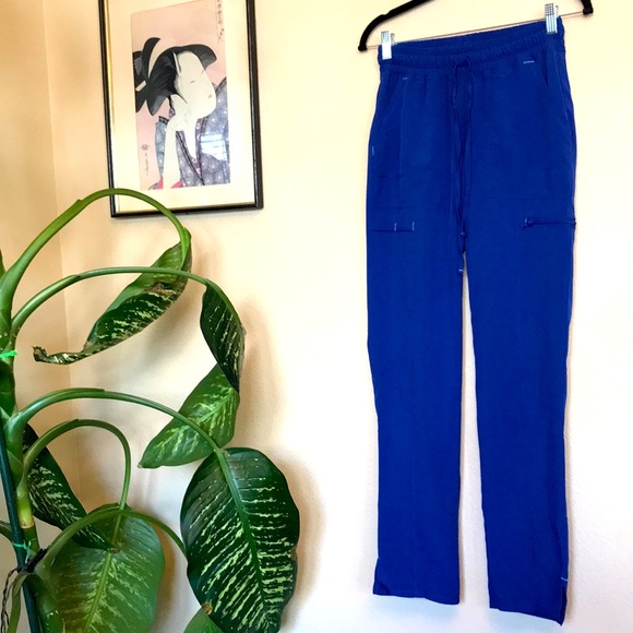 Scrub set - Picture 2 of 15